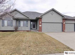 16536 Briar St, Omaha, NE 68136
