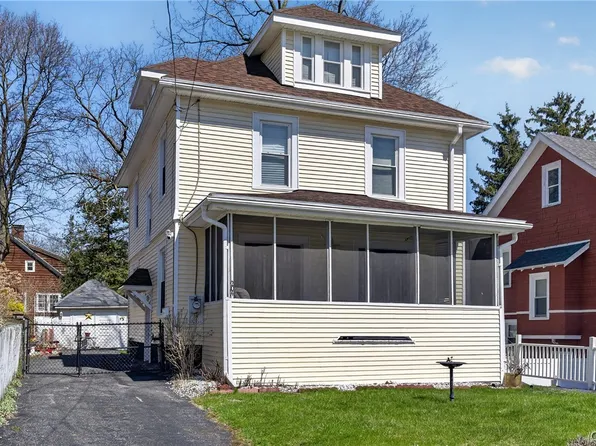 204 Parkway Dr, Syracuse, NY 13207