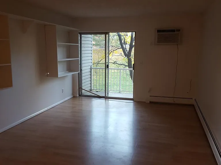 1400 Golden Cir — Photo 20
