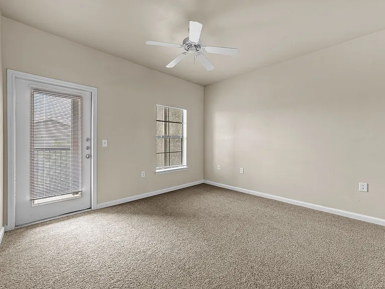 Bella Vista — Photo 42