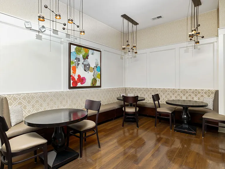 Parkside Place Apartments — Photo 58