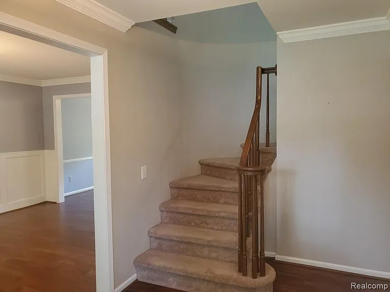 5057 Prentis Dr — Photo 5