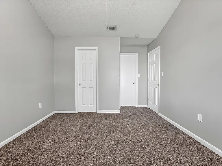 Springlake Apartments — Photo 38