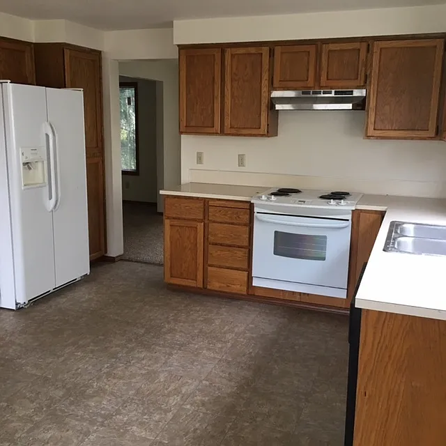 17545 NW Woodmere Court ~ Wonderful home in Cul-de-sac — Photo 3