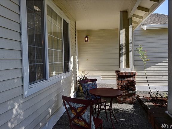 Spacious covered front porch