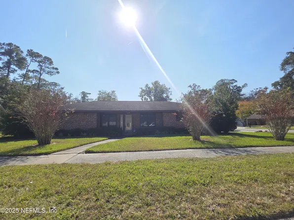 8879 Heavenside Ct, Jacksonville, FL 32257