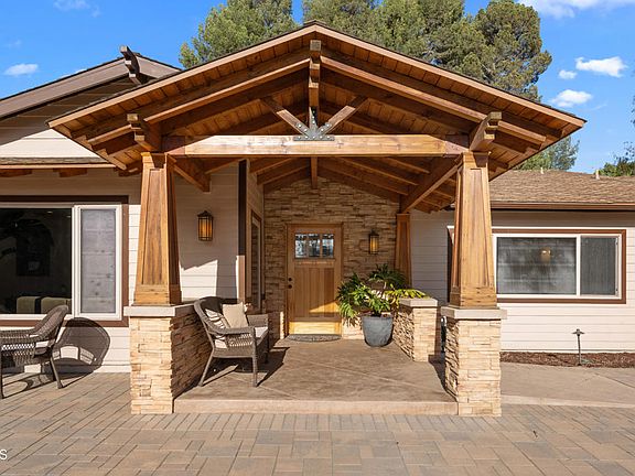 4th image of 15 Ramona Pl