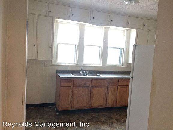 4th image of 119 S Elm Ave APT 1