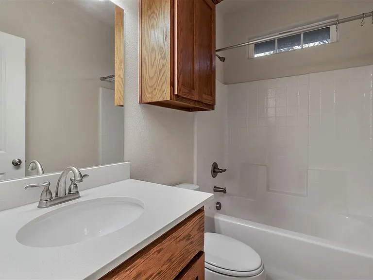 731 W Morton St — Photo 11
