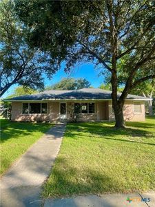 302 E Devers Ave, Ganado, TX, 77962