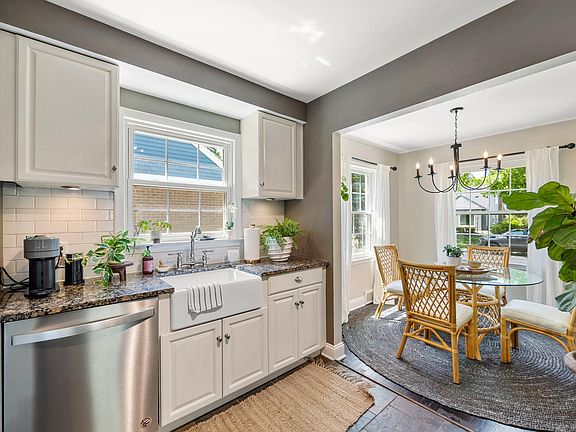 4th image of 3306 Cummings Ave
