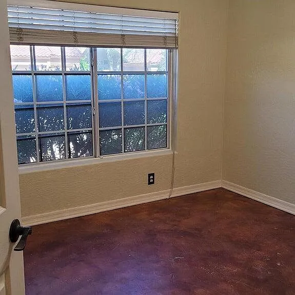 14206 S 12th Pl — Photo 23