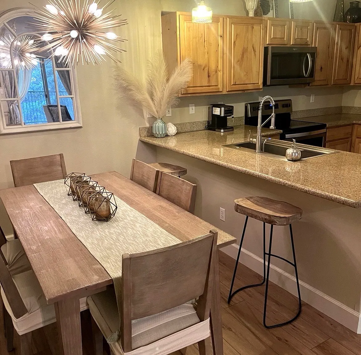 3 bed, 1260 sqft, $2,500 — Photo 1
