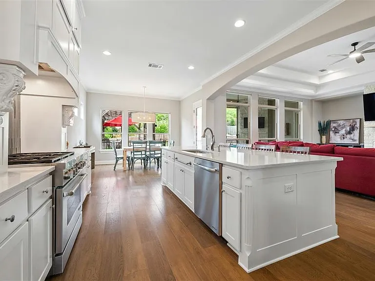 6005 Osceola Trl — Photo 17