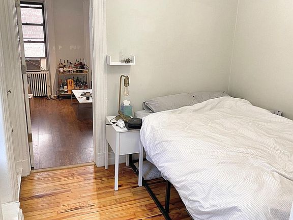 4th image of 25 Leroy St APT 16
