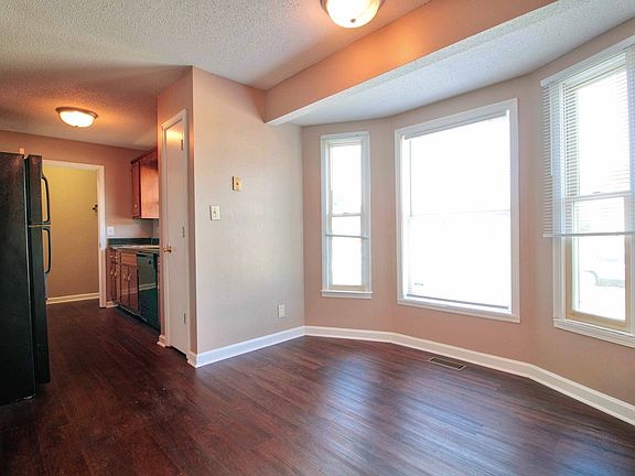 4th image of 587 Joshua Dr