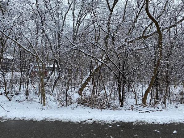 6400 N State Park Rd, Spring Grove, IL 60081