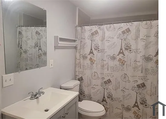 1320 S Oleander Ave #1 — Photo 13