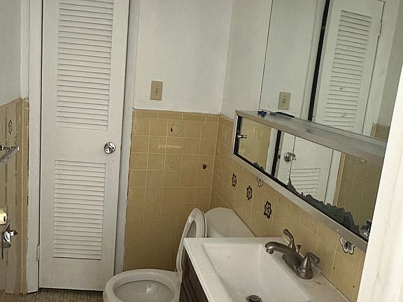 First floor full bathroom