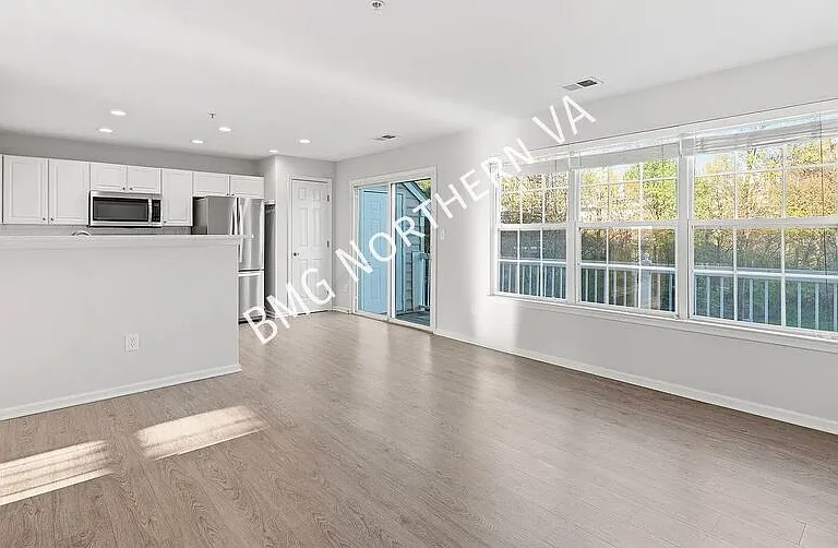 1881 Crescent Park Dr — Photo 11