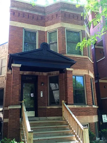 Photo 2 of 2 - 3719 N Damen Ave #1 - Chicago, IL Building Photo - 3719 N Damen Ave #1