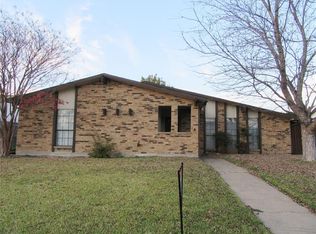 2207 Marble Falls Dr, Carrollton, TX 75007