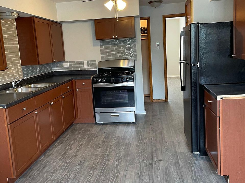 1st image of 8228 S Ashland Ave #1
