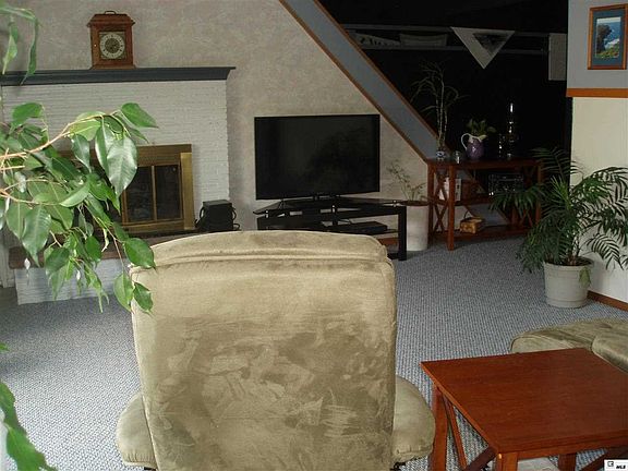 3rd image of 1249 Highland Dr