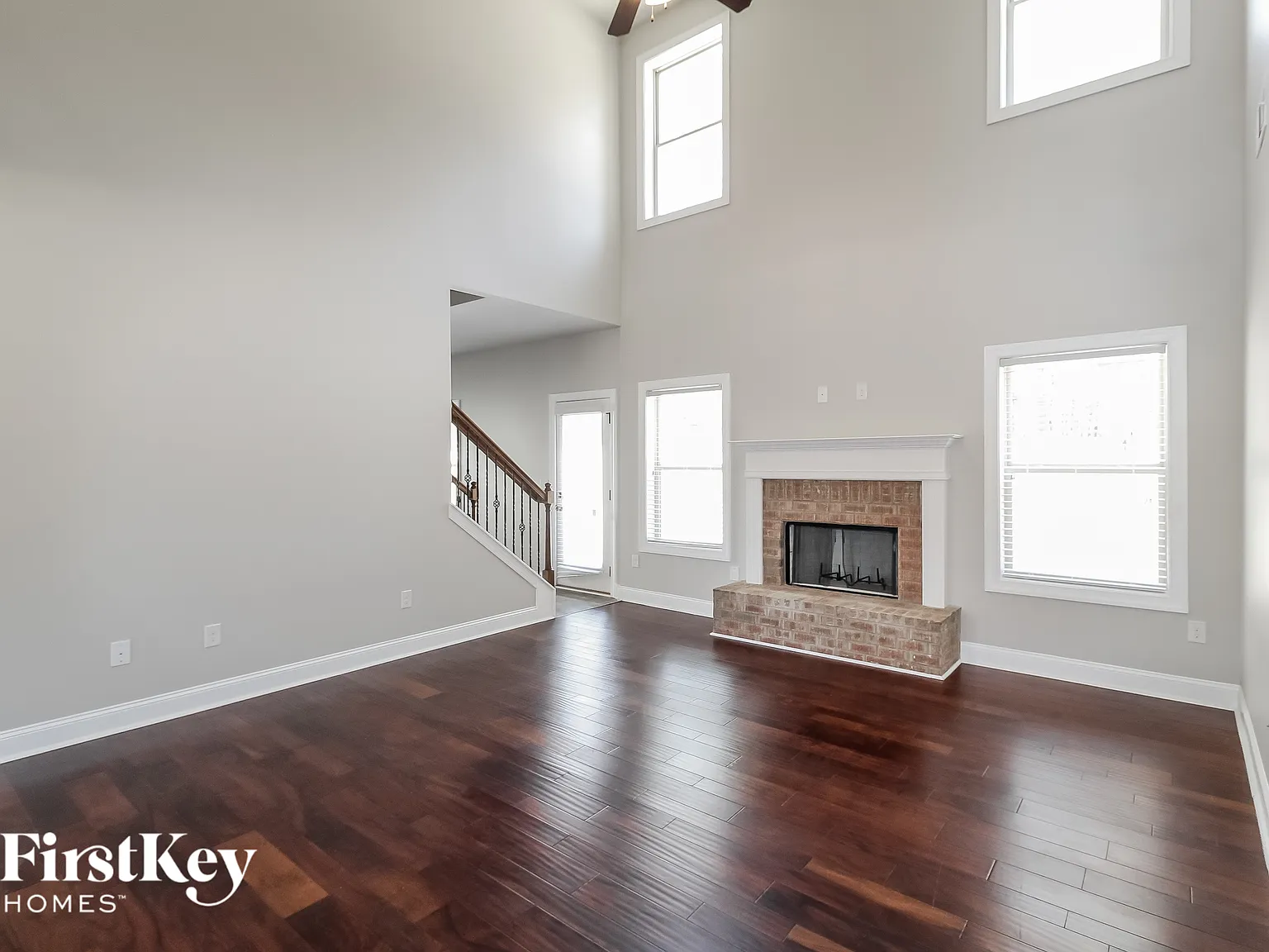 4 bed, 3.0 bath, 2765 sqft, $3,390 — Photo 4