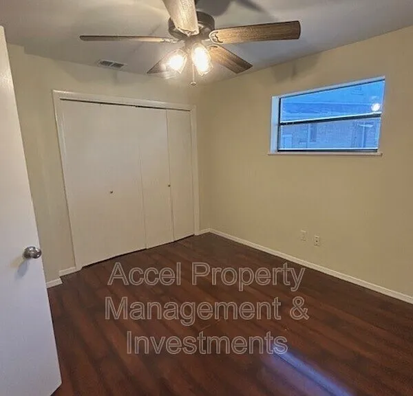 1416 Grovewood Dr — Photo 14