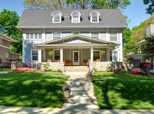 6024 Walnut St, Kansas City, MO 64113
