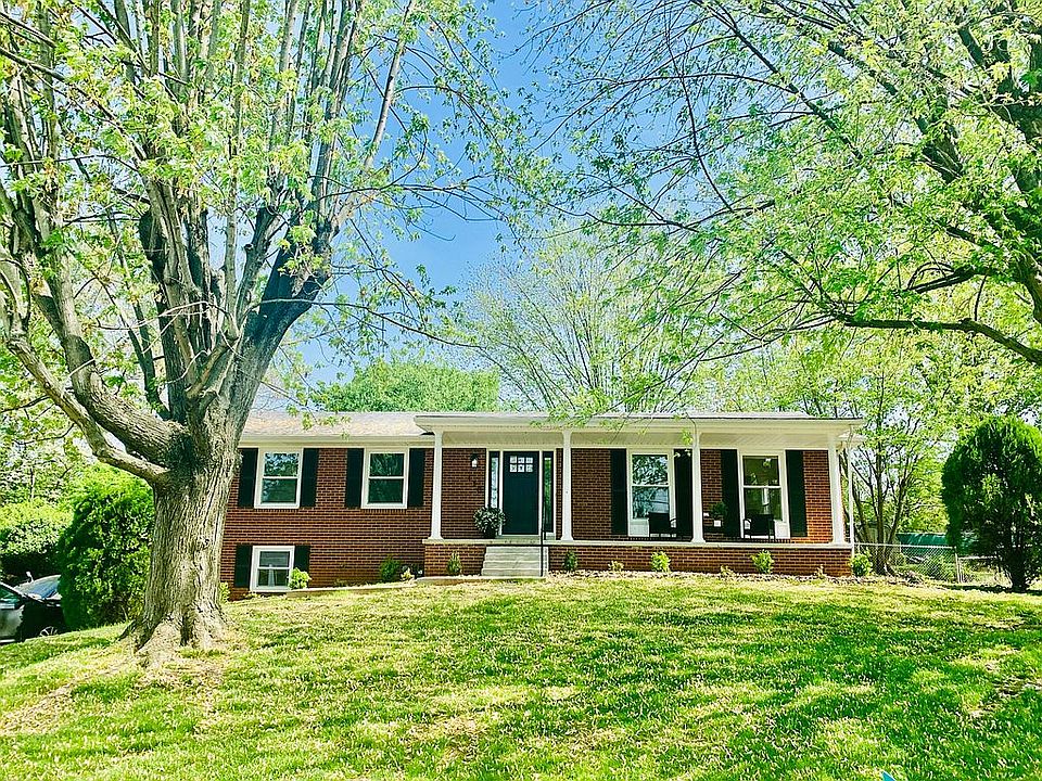 1st image of 110 Donna Dr