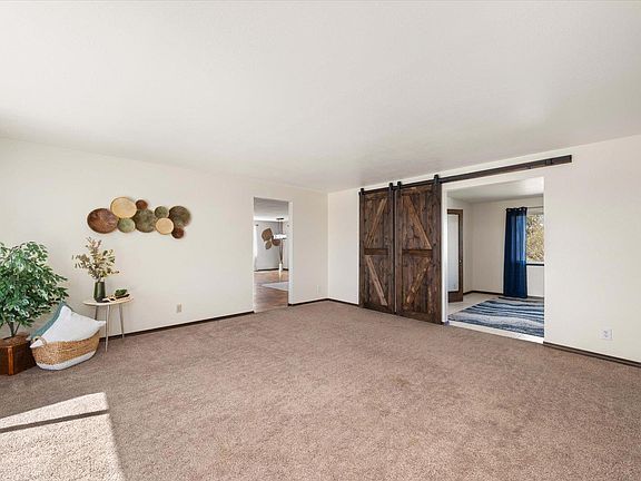 5th image of 700 Blanton Rd