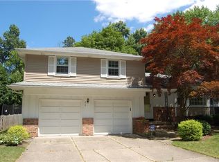 319 Sherbrooke Ave, Williamsville, NY 14221