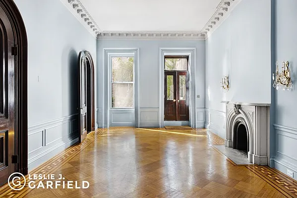 Rented by Leslie J. Garfield | media 3