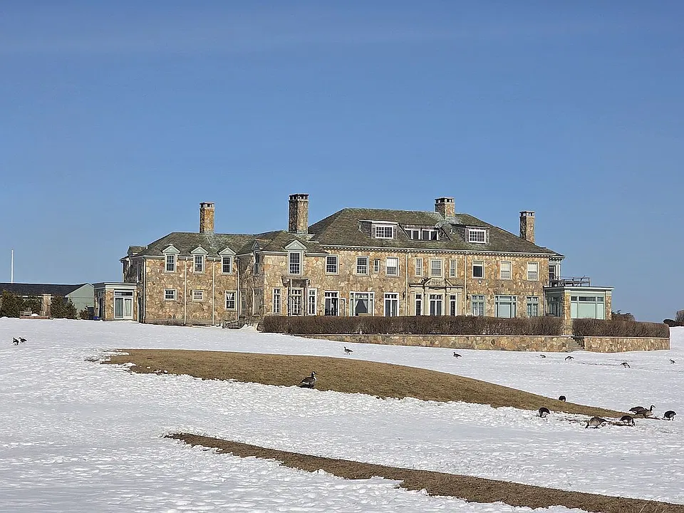 63 Prospect Ave #4