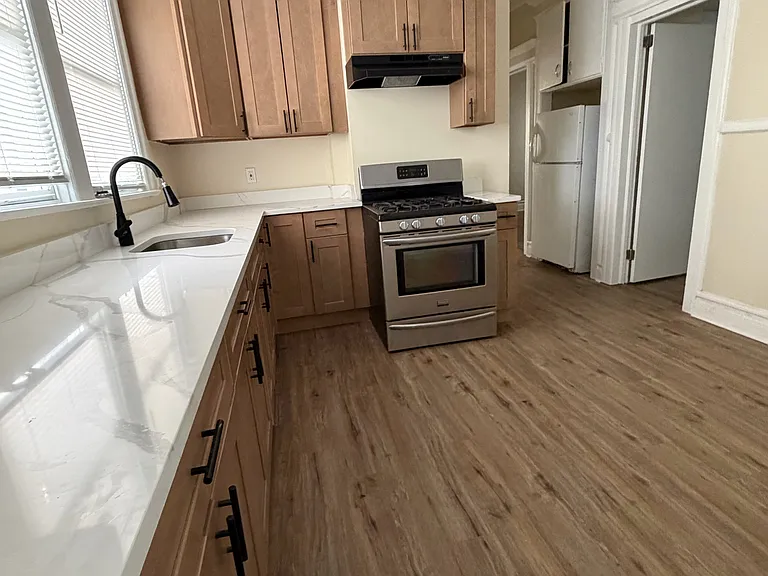 60 Vermont Ave #2 — Photo 13