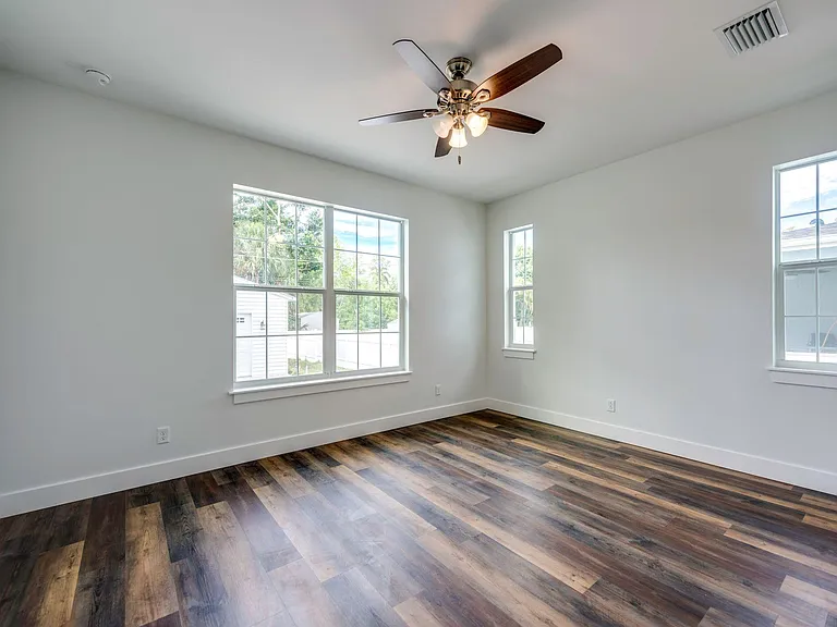3074 Andrews Ave — Photo 7