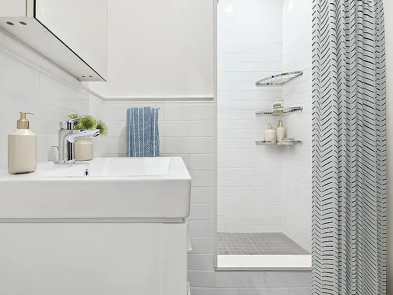 157 Wythe Ave #4A — Photo 8