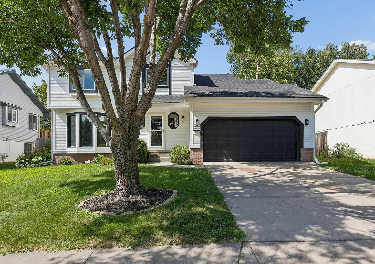 Gorgeous Millard Home!! — Photo 2