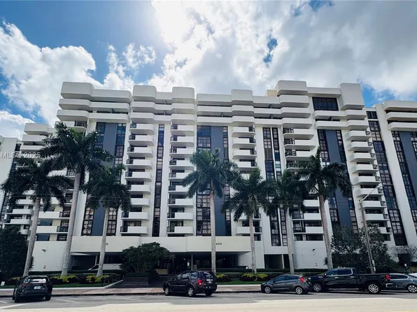 600 Biltmore Way APT 318, Coral Gables, FL 33134