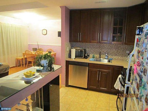 4th image of 808 Diamond Dr