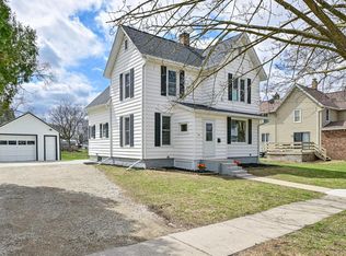126 Pierce St, Randolph, WI 53956
