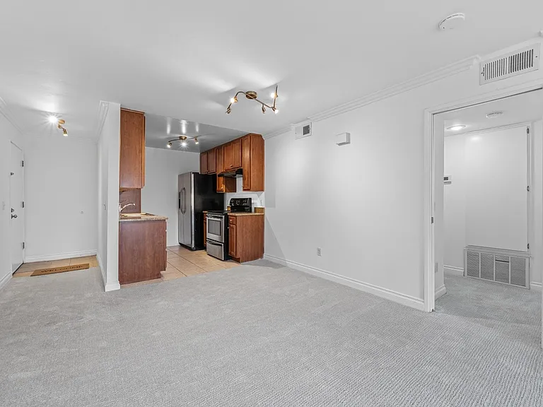 1756 Essex St #310 — Photo 5