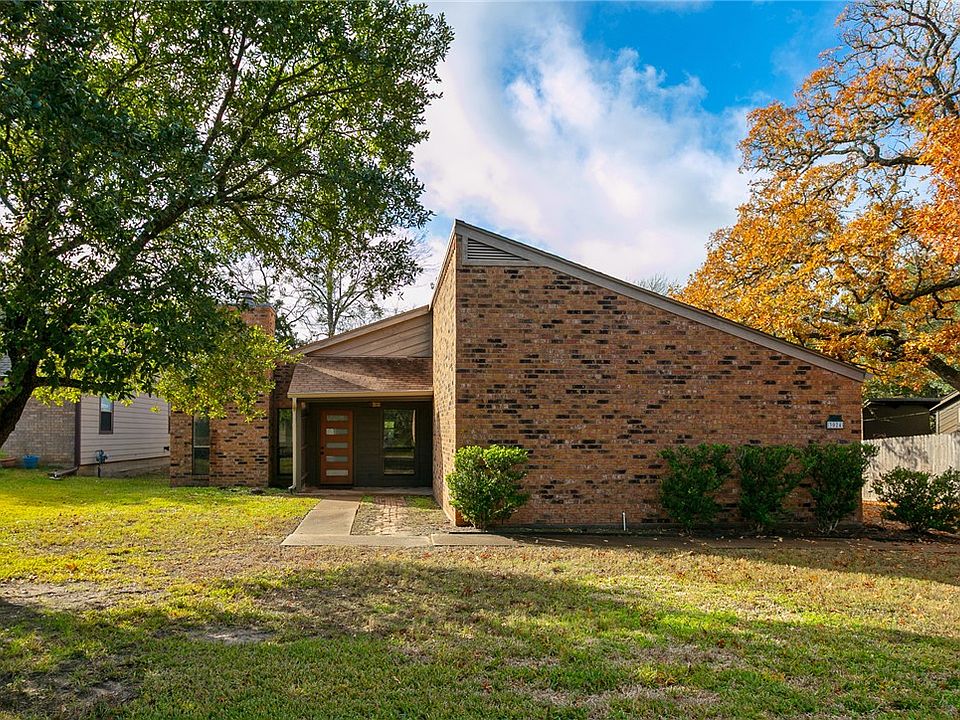 1st image of 3024 Westwood Main Dr