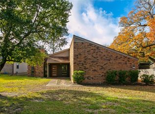3024 Westwood Main Dr, Bryan, TX 77807