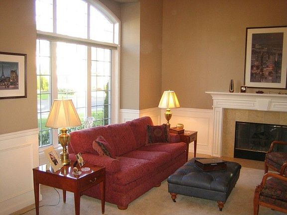 Formal livinging room, facing east. with large picture window for maximum daylight.