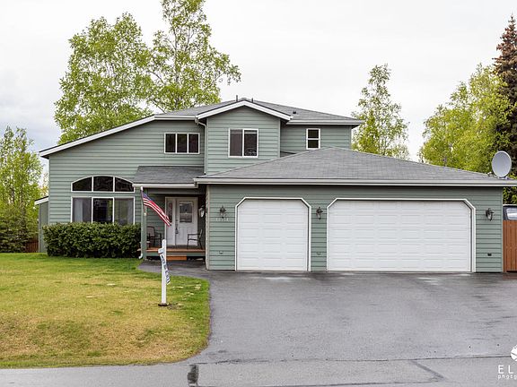 3rd image of 10314 Birch Ln