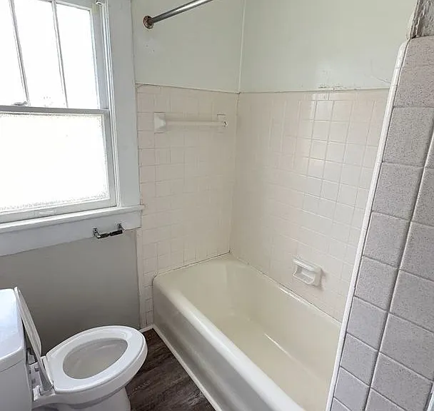 1401 Leighton Ave — Photo 4