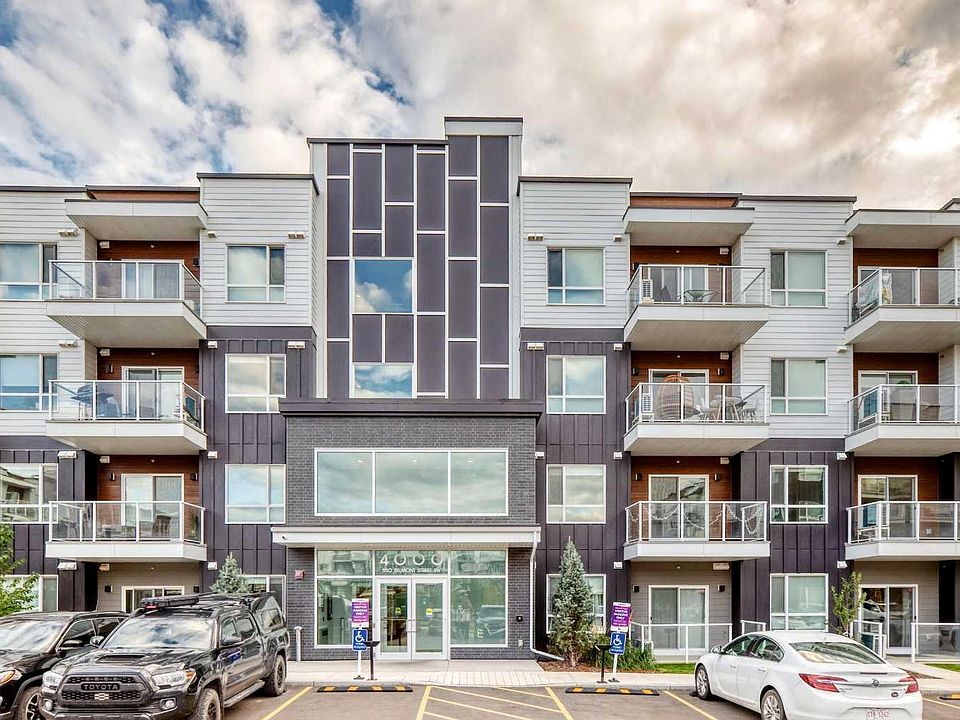 1st image of 550 Belmont St SW #4320